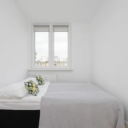 Apartment Kondratowicza Close To Metro Station By Renters *