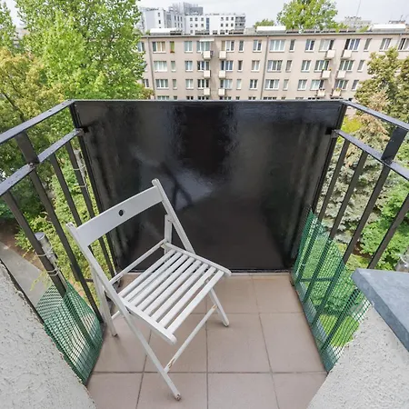 Kondratowicza Close To Metro Station By Renters *
